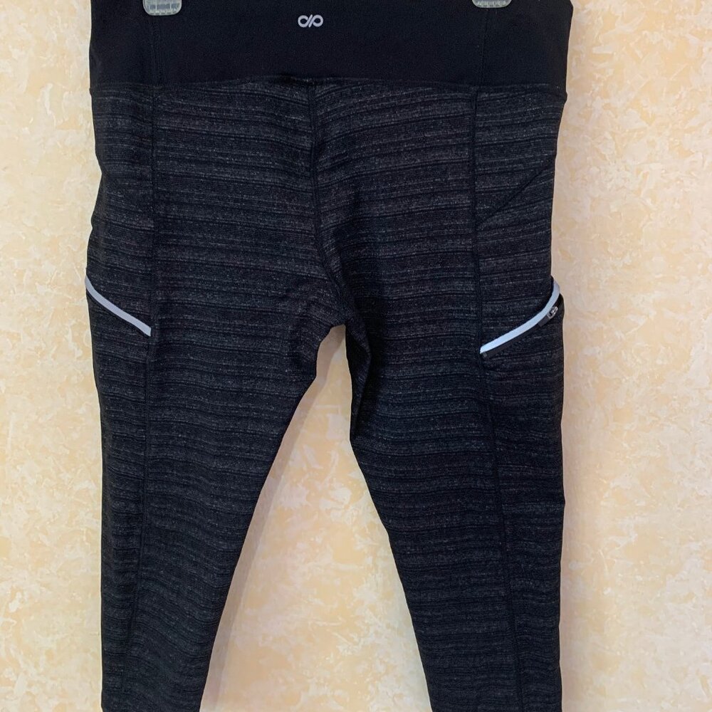 2️⃣ for 🔟 Bicycle shorts - knee length zipper pockets and reflective stripes